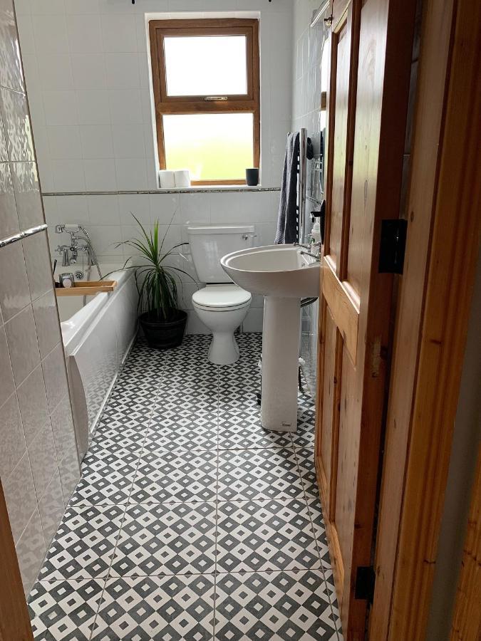 Wild Atlantic Way House Villa Dooagh Bagian luar foto